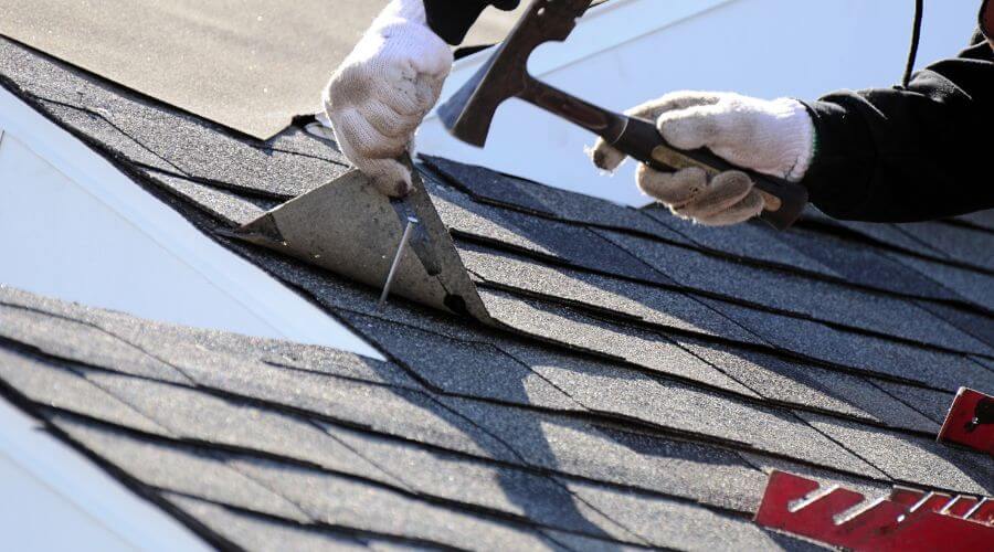Expert Emergency Roof Repairs services in Ackerman, MS